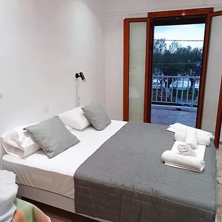Zorbas Hotel Soúgia